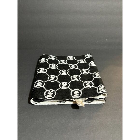 Michael Kors Logo Knit Scarf Black White Reversible Acrylic Winter Wrap - Picture 2 of 5